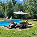 Boutique Glamping Divja Divine Zgornja Korena