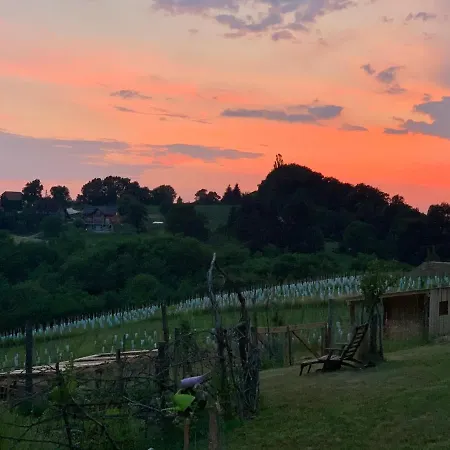 Boutique Glamping Divja Divine Zgornja Korena