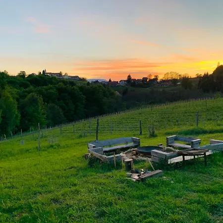 Boutique Glamping Divja Divine Zgornja Korena
