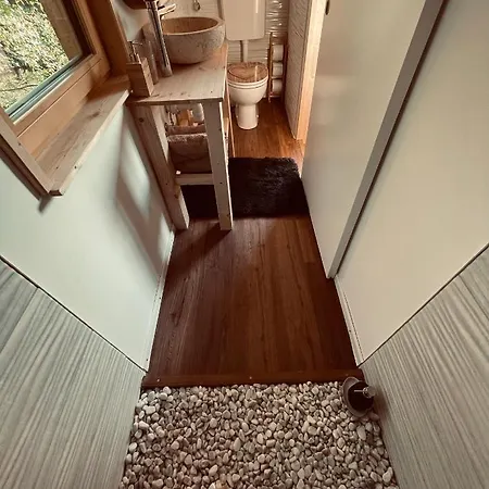 Boutique Glamping Divja Divine Zgornja Korena
