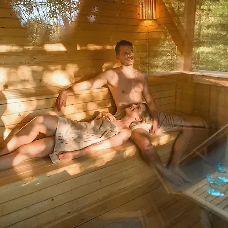 Boutique Glamping Divja Divine Zgornja Korena