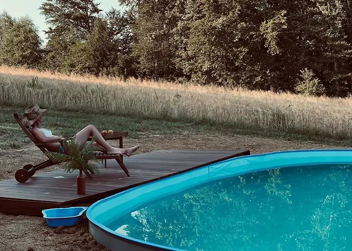 Boutique Glamping Divja Divine * Zgornja Korena