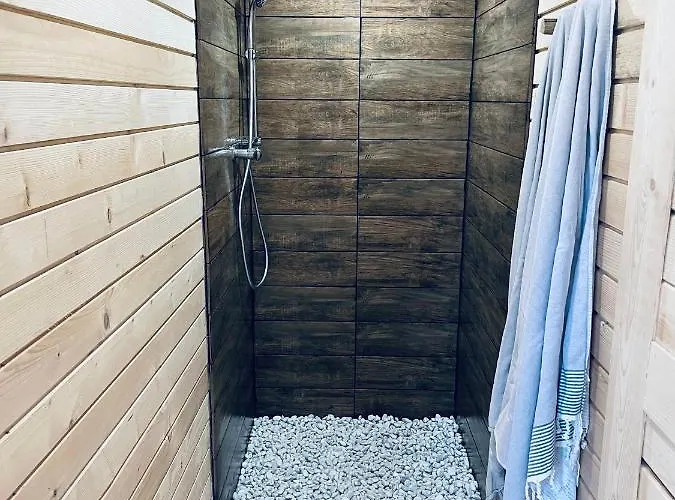 Boutique Glamping Divja Divine Сasa de vacaciones