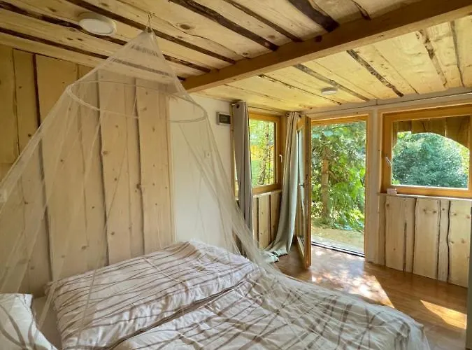 Boutique Glamping Divja Divine Zgornja Korena