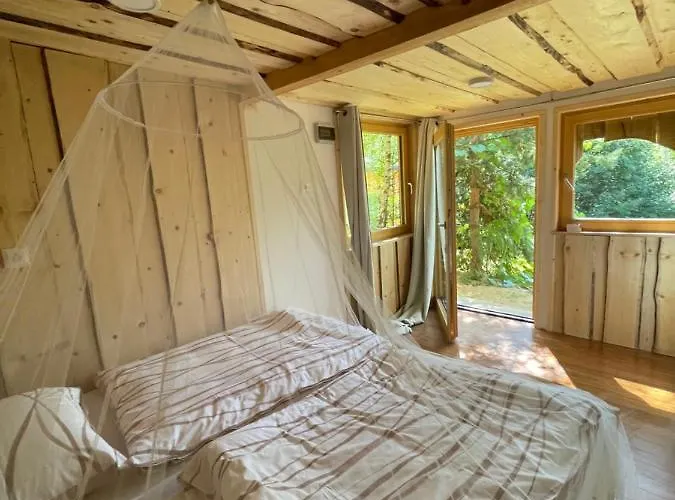 Boutique Glamping Divja Divine * Zgornja Korena