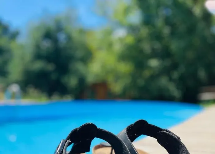 Boutique Glamping Divja Divine Сasa de vacaciones