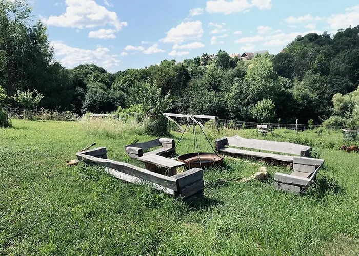 Boutique Glamping Divja Divine Zgornja Korena