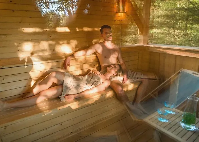 Boutique Glamping Divja Divine Zgornja Korena